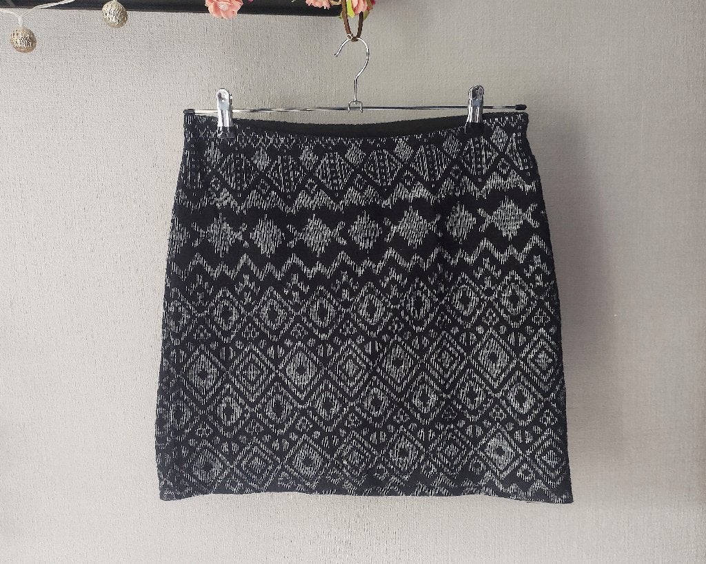 Zachte korte rok met print en elastische tailleband, maat L, Kleding | Dames, Maat 38/40 (M), Zwart, Ophalen of Verzenden, Zo goed als nieuw