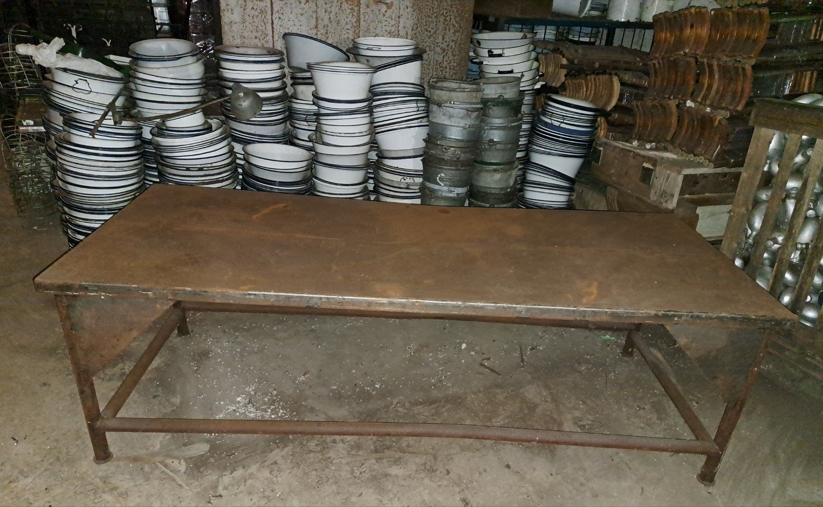 Tafel zware metalen werktafel, Ophalen
