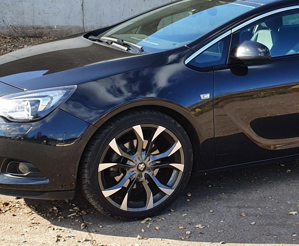Velgen met winterbanden 245/40/20 Wolfrace, Auto-onderdelen, Banden en Velgen, Ophalen, Banden en Velgen, Winterbanden, Personenwagen