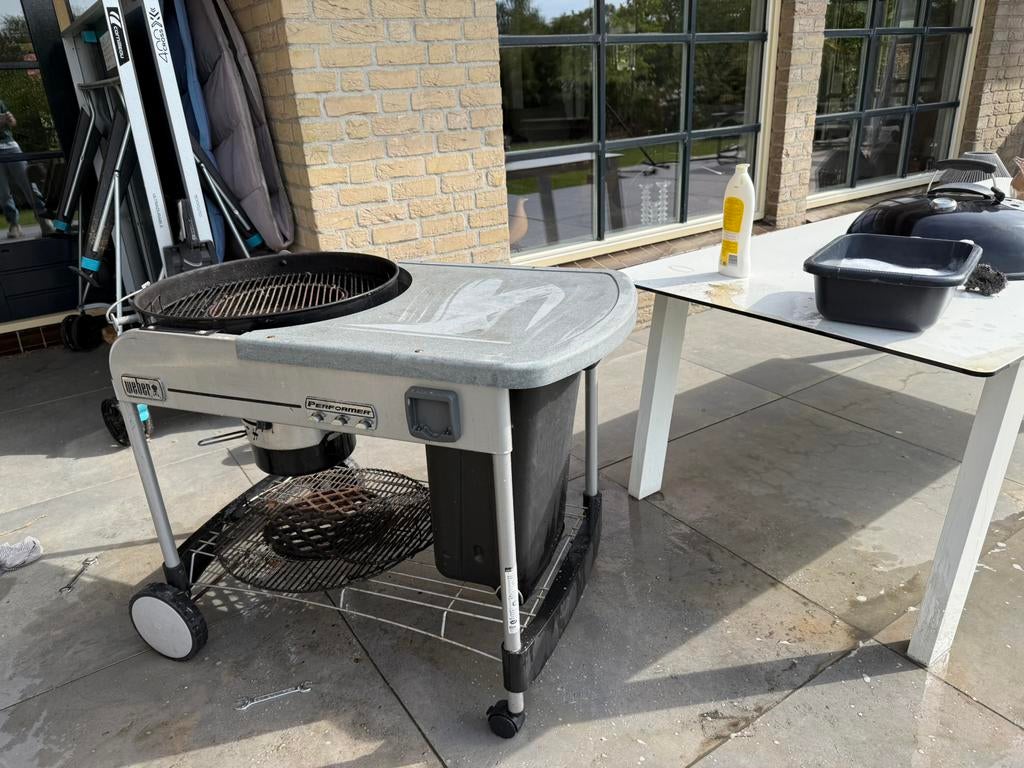 Weber performance 57cm mooi!, Ophalen of Verzenden, Gebruikt, Houtskool, Vrijstaand