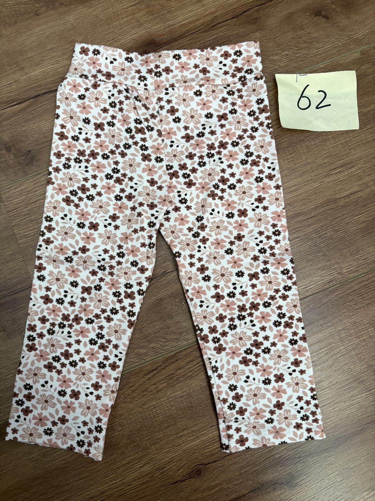 Handgemaakt broekje bloemenprint maat 62, Kinderen en Baby's, Ophalen of Verzenden, Nieuw, Meisje, Broekje