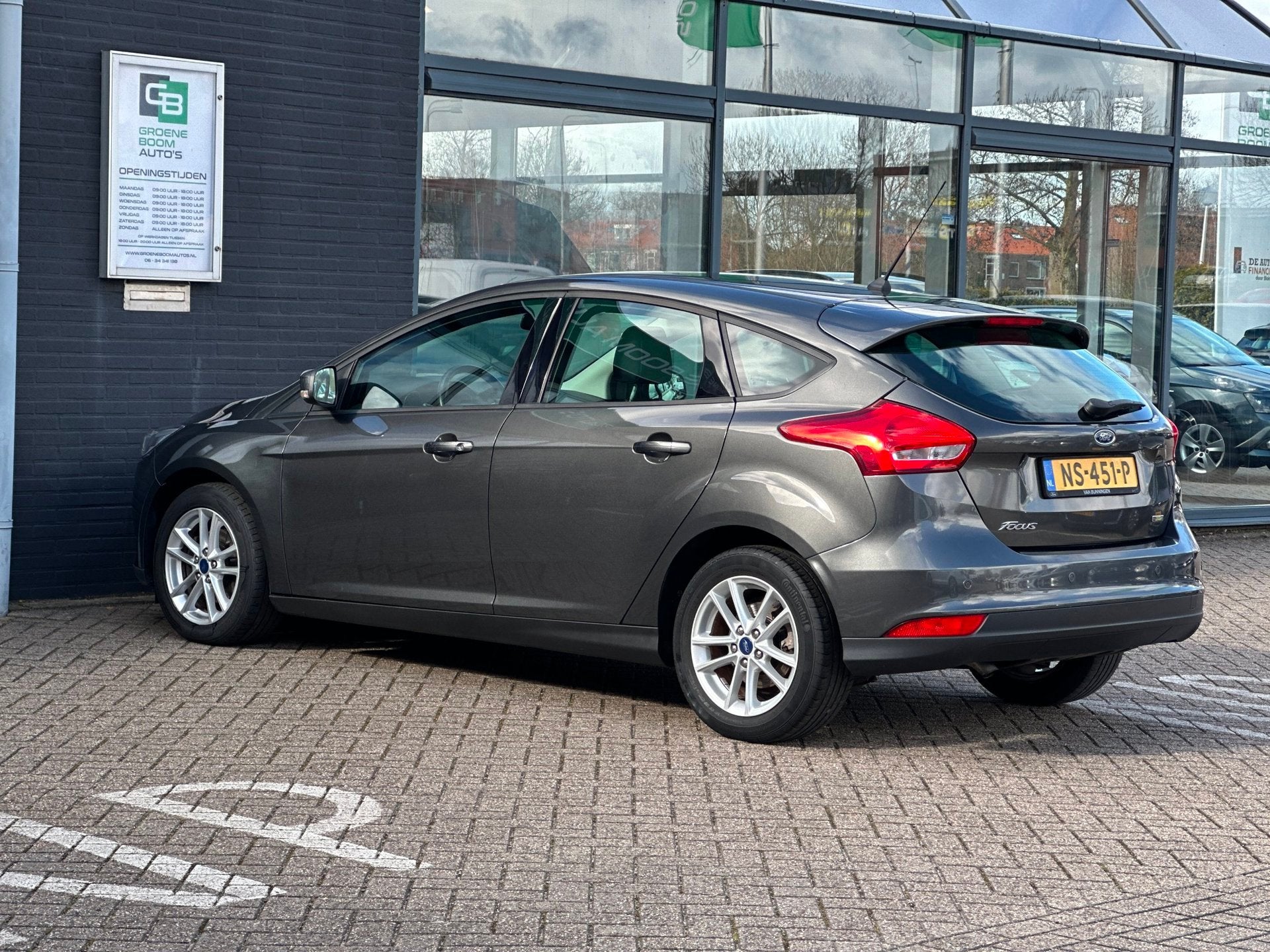 Ford Focus 1.0 Trend/1STE EIG/CARPLAY/NAVI/KM 52.110 NL-AUTO, Gebruikt, Euro 6, 635 kg, Electronic Stability Program (ESP)