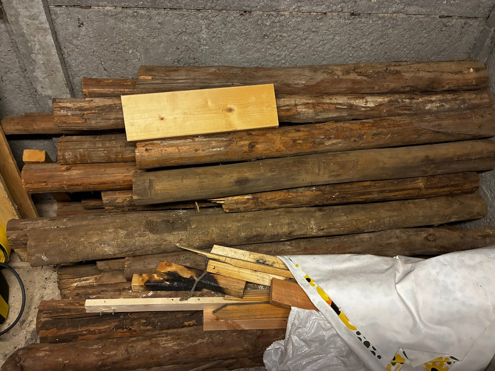 Brandhout (houten Palen), Minder dan 3 m³, Ophalen