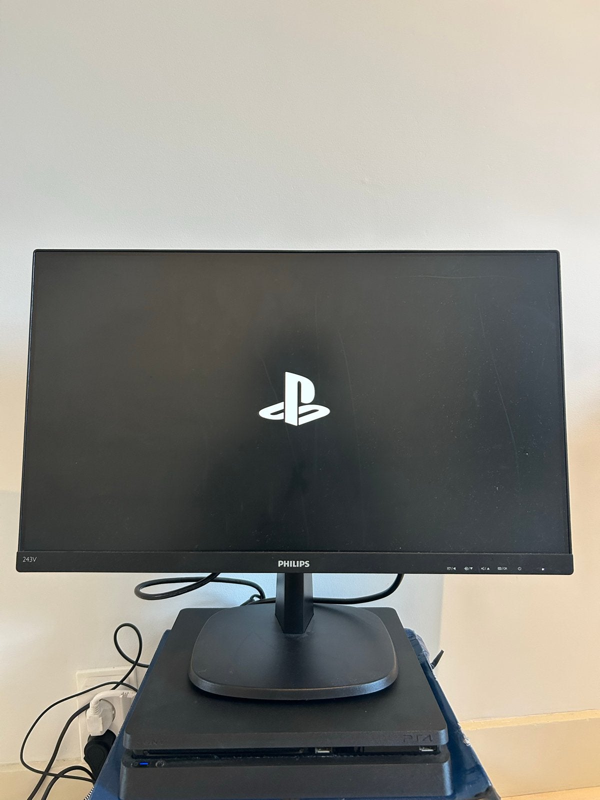 Foto 9 van PlayStation 4 Slim met beeldscherm en controller