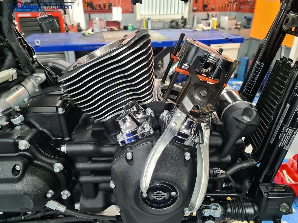 Foto 19 van HARLEY-DAVIDSON 5HD LOW RIDER ST FXLRST (bj 2023)