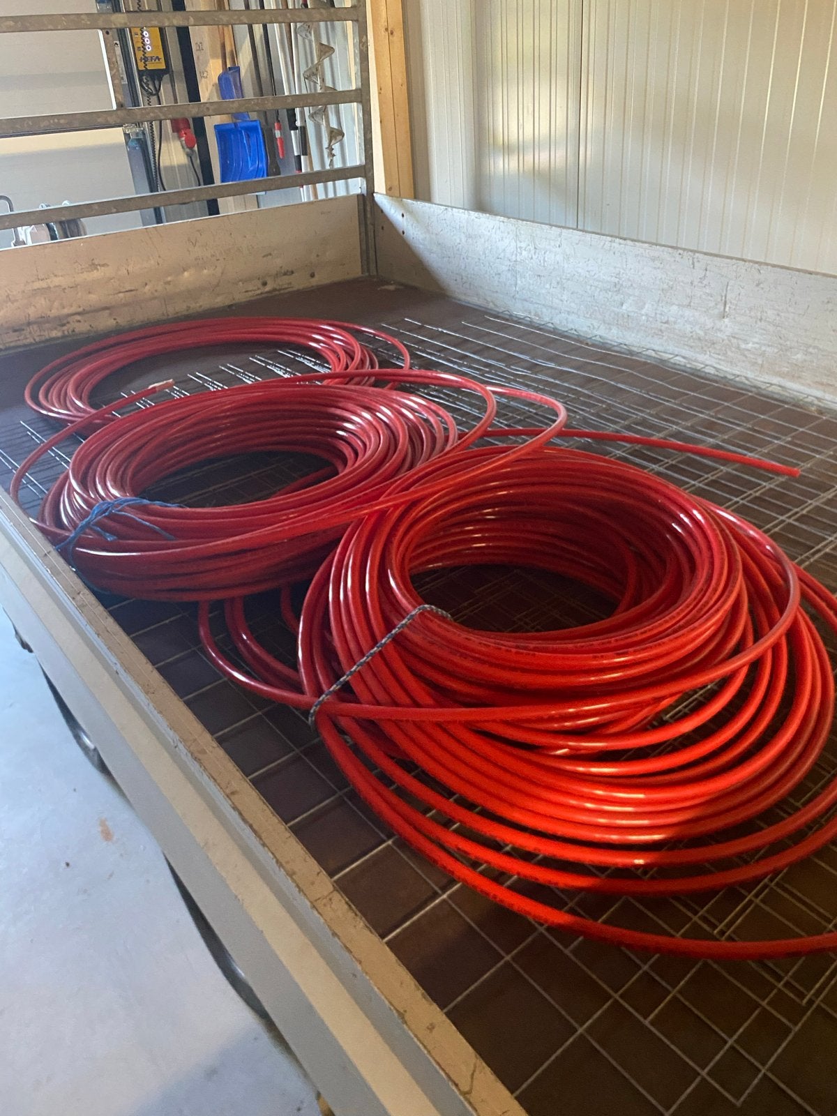 Rehau vloerverwarming pakket: 3 rollen, 2000 stropjes, 4 net, Doe-het-zelf en Verbouw, Verwarming en Radiatoren, Ophalen, Minder dan 30 cm
