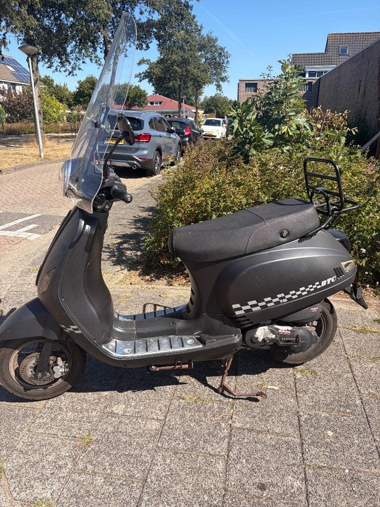Scooter blauw kenteken, Fietsen en Brommers, Gebruikt, Benzine, Ophalen, Overige merken