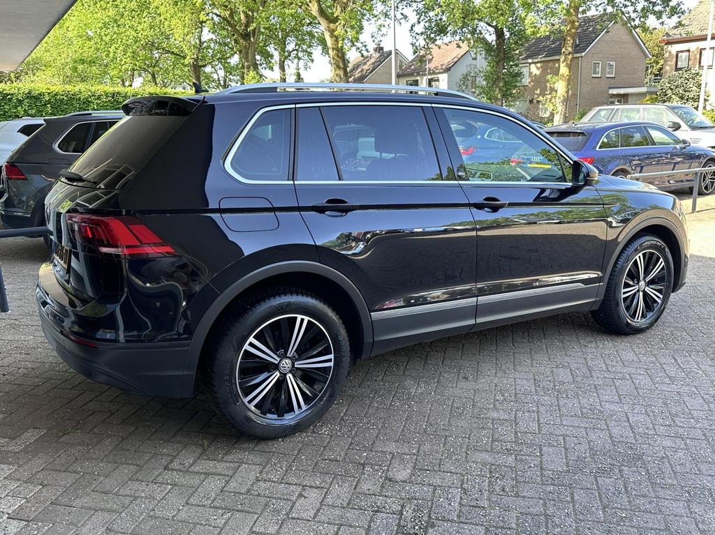 Volkswagen Tiguan 1.4 TSI 4Motion Sound Led, Camera, Carplay, Auto's, Automaat, 15 km/l, Gebruikt, Euro 6