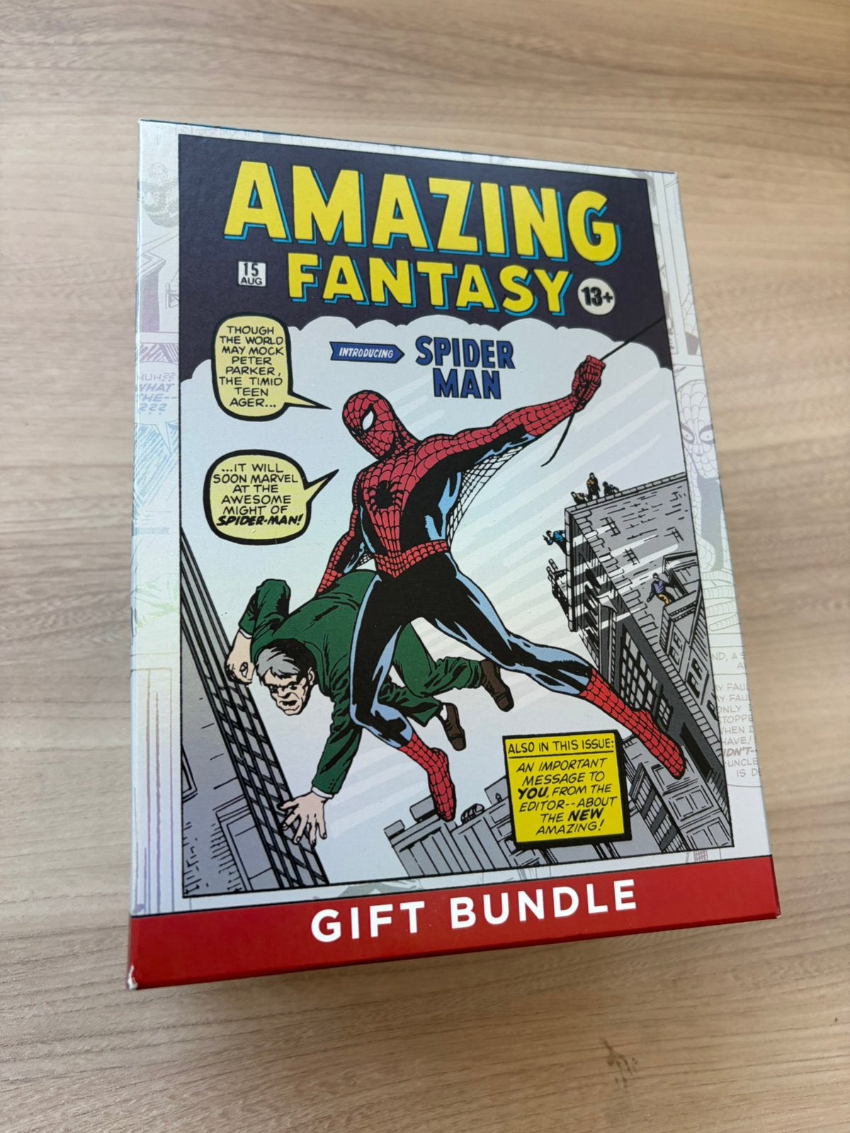 Magic: the Gathering Marvel's Spider-Man Gift Edition Bundle, Ophalen of Verzenden, Zo goed als nieuw