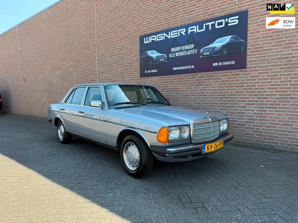 Mercedes-Benz 200-500 (W124) 230 E Mercedes-Benz 230 E W123, Auto's, Achterwielaandrijving, Gebruikt, Blauw, Origineel Nederlands