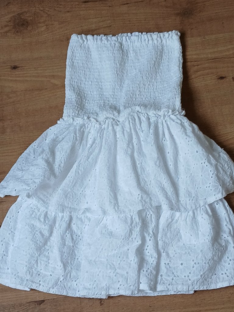 Jurk Dazy, Kleding | Dames, Jurken, Maat 38/40 (M), Wit, Ophalen of Verzenden, Knielengte