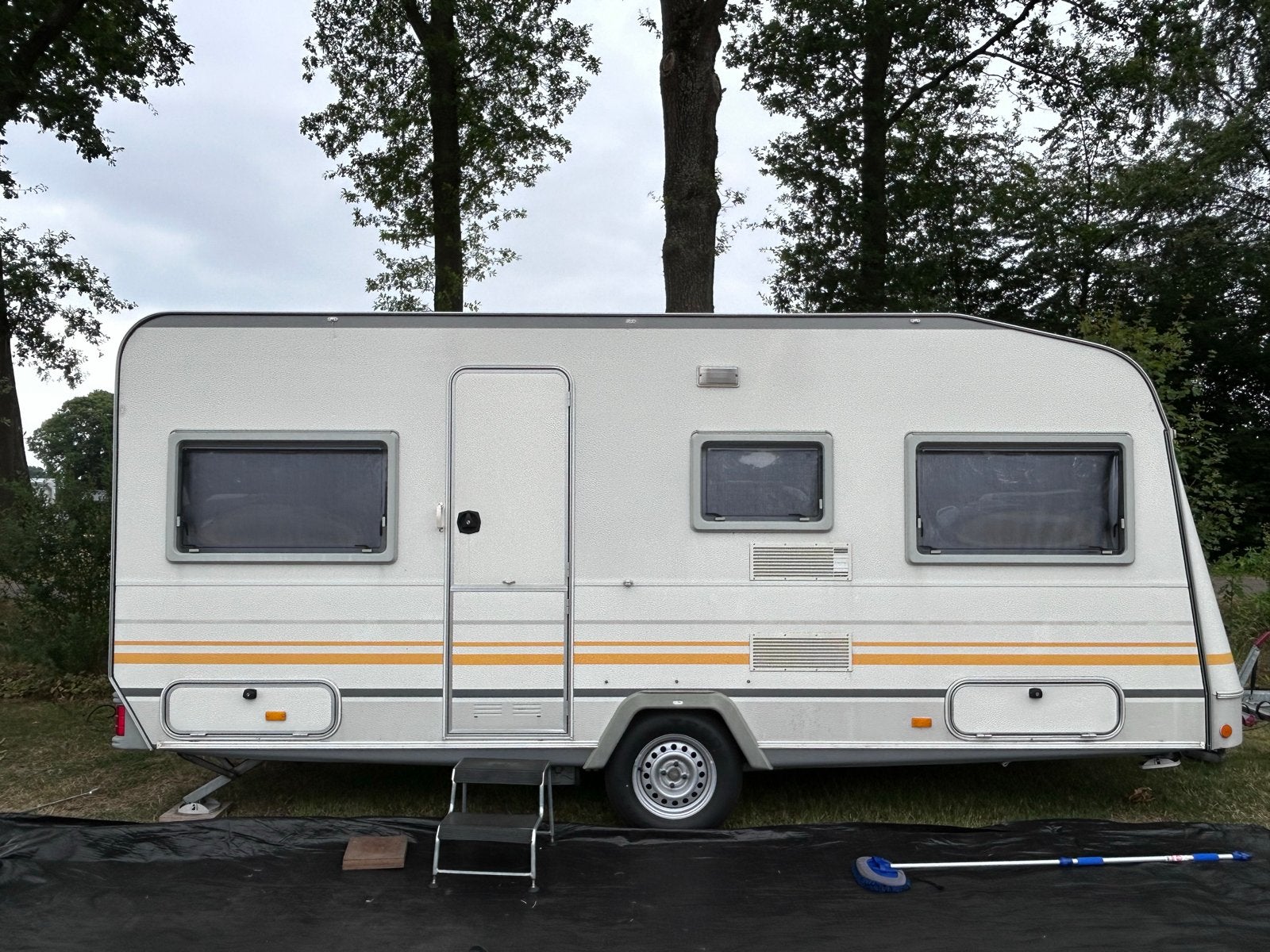 Knaus Sudwind caravan, Koelkast, Rondzit, Particulier, Knaus