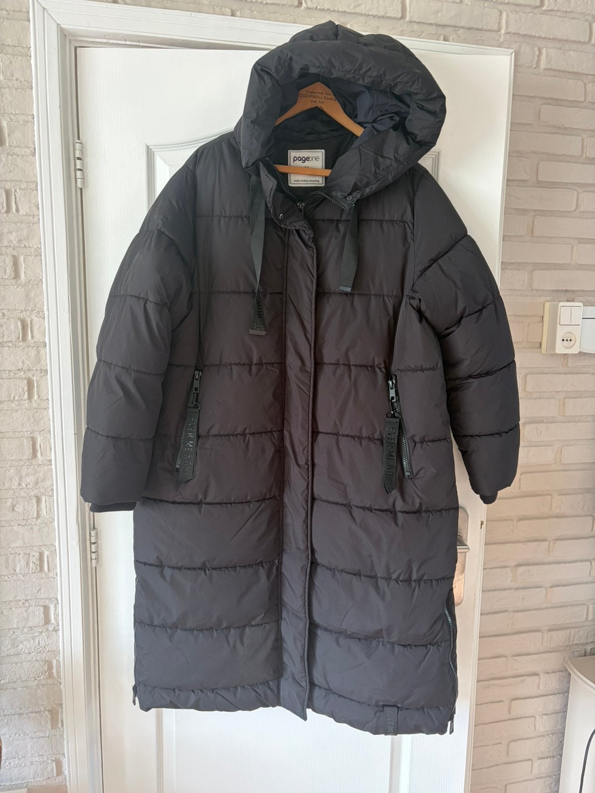 Winterjas maat 46, Ophalen of Verzenden, Zo goed als nieuw, Maat 46/48 (XL) of groter, Zwart