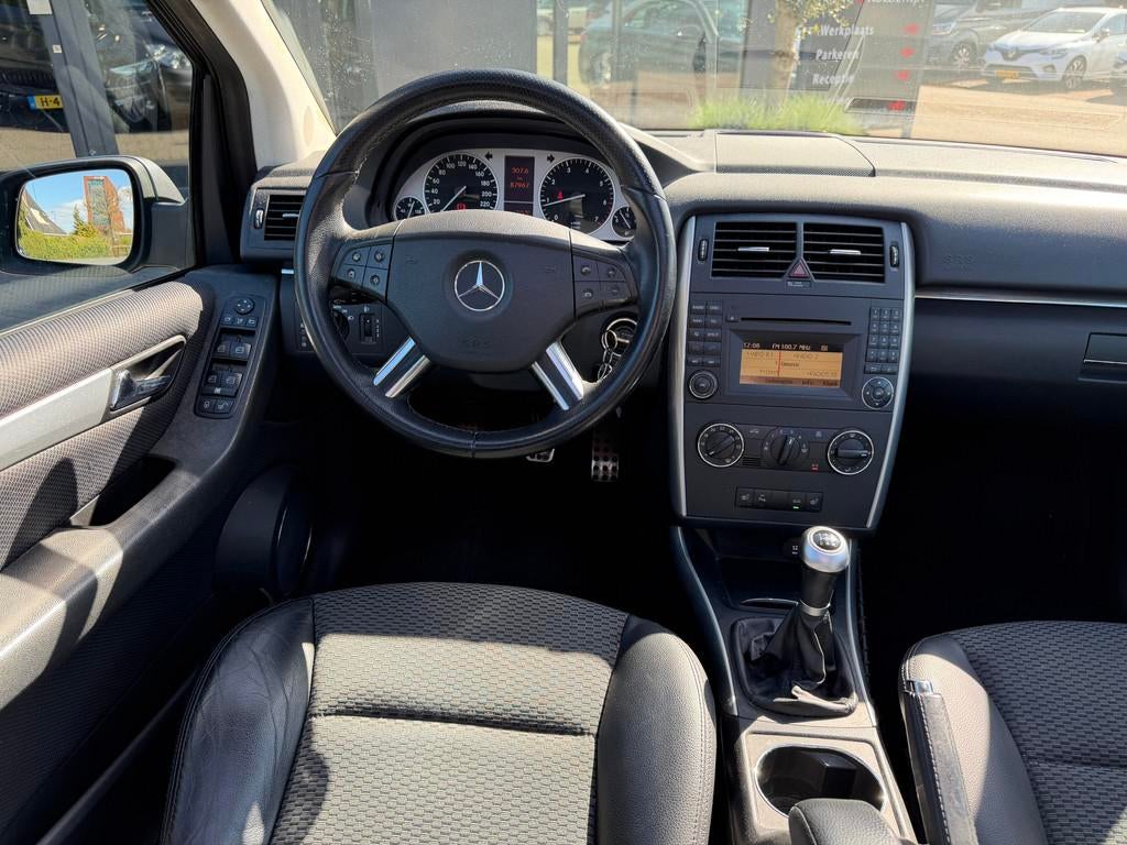 Mercedes-Benz B-Klasse B180 B 180 BlueEFFICIENCY (bj 2011), Euro 5, Gebruikt, 4 cilinders, Xenon verlichting