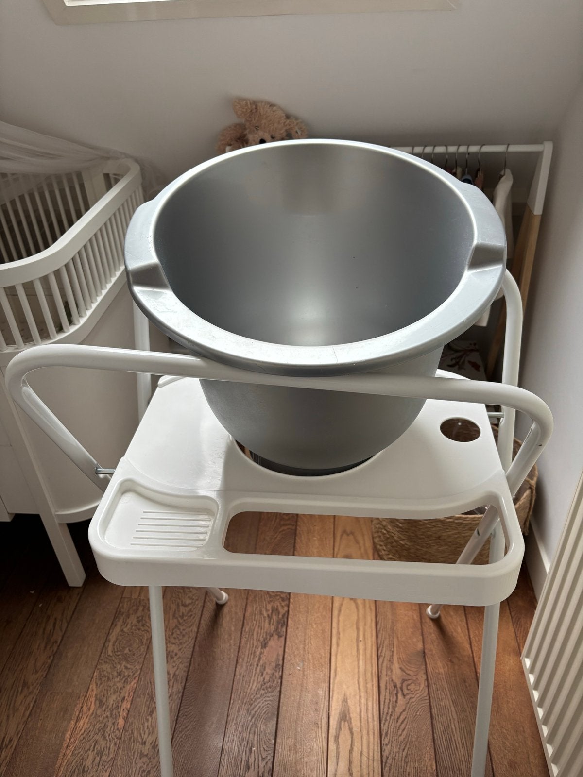 Bébé-Jou Tummy Tub met standaard, Kinderen en Baby's, Ophalen, Gebruikt, Tummy Tub, Bébé-jou