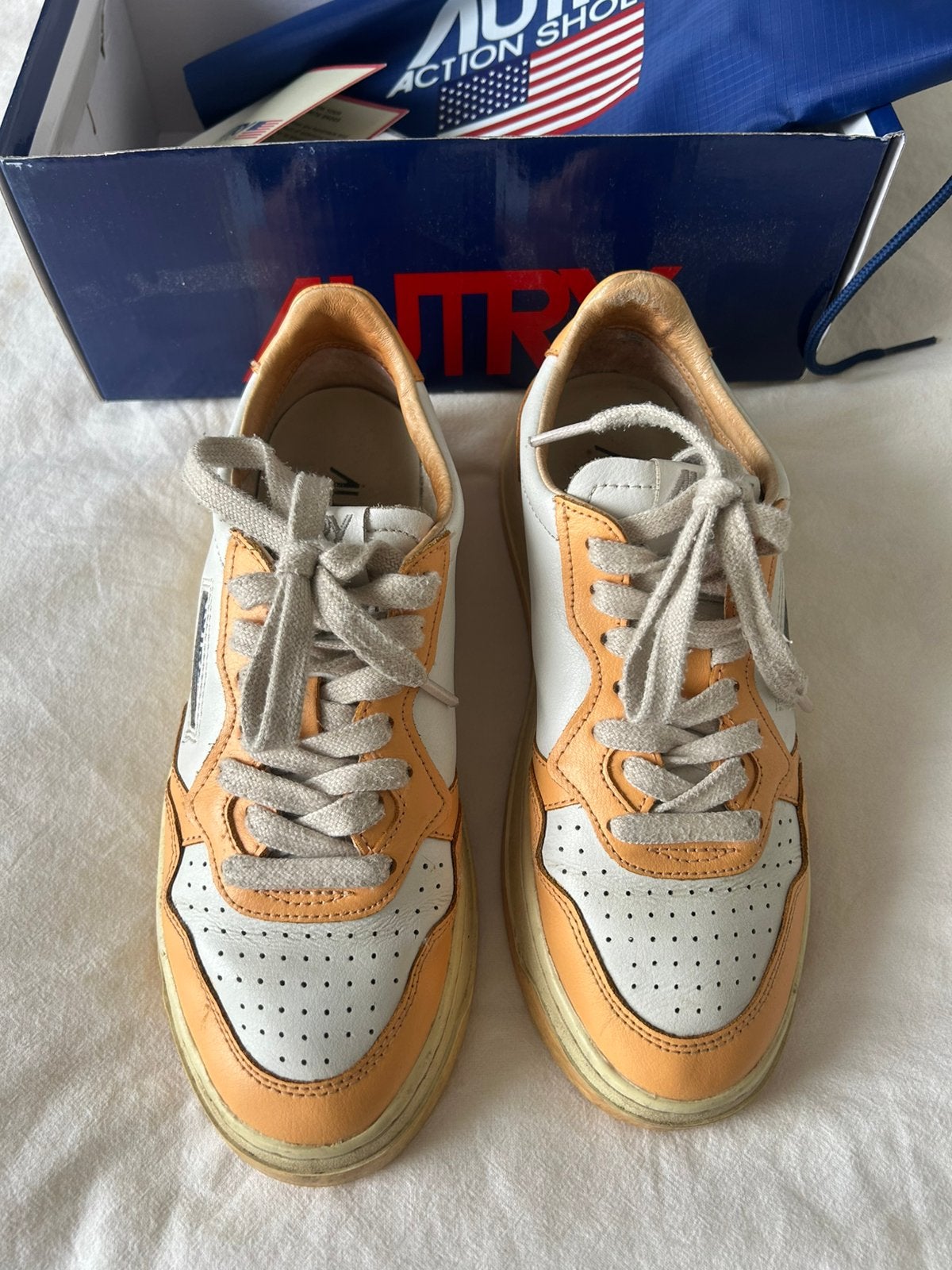 Autry sneakers maat 37, Kleding | Dames, Schoenen, Ophalen of Verzenden, Zo goed als nieuw, Sneakers of Gympen