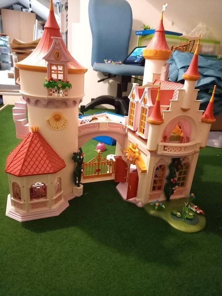 ZGAN Playmobil Princessenkasteel met toebehoren, Ophalen, Zo goed als nieuw, Poppenhuis