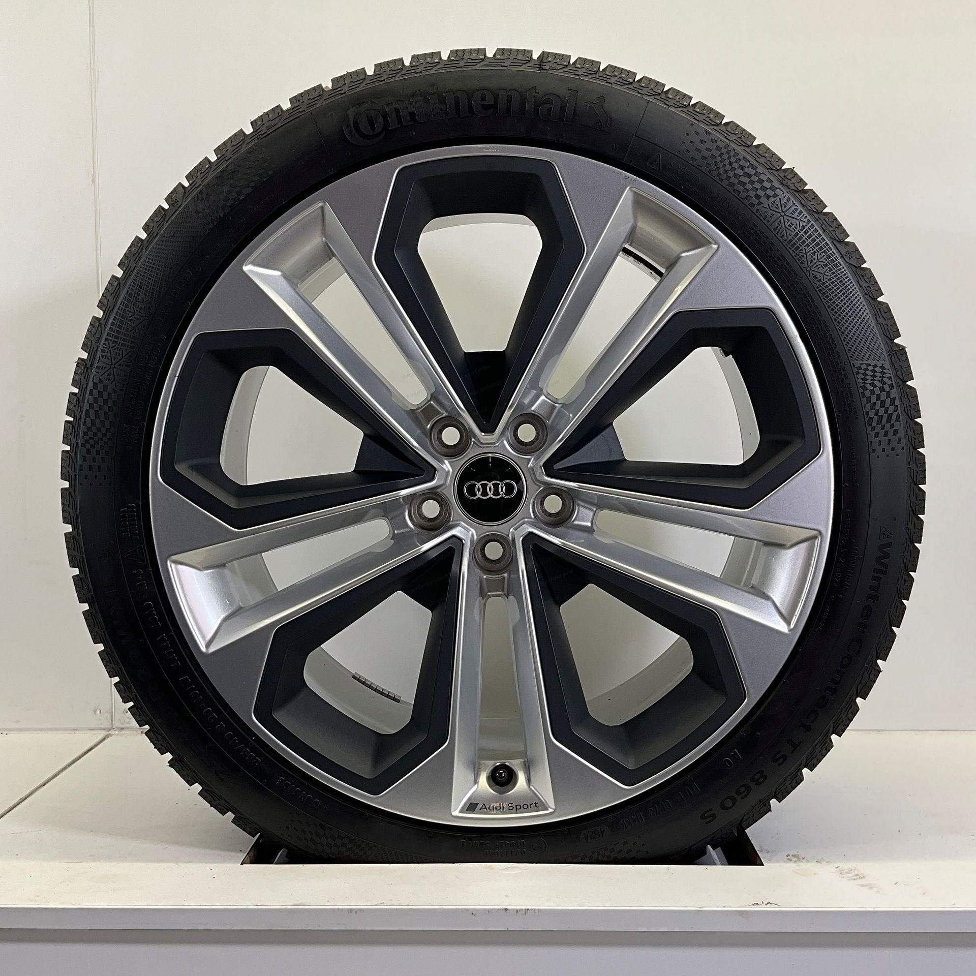 AUDI Q3 RSQ3 SET VELGEN + WINTERBANDEN 20 INCH, Gebruikt, 255 mm, -, -