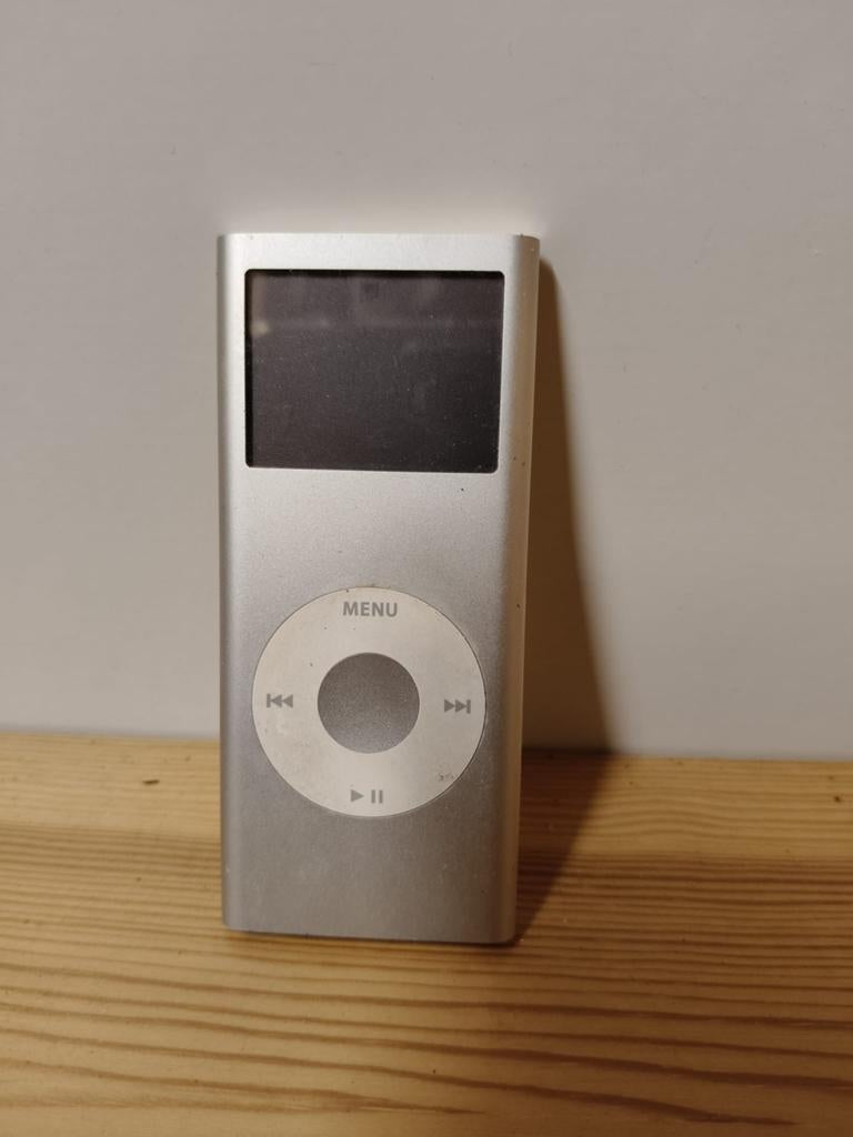 Apple iPod Nano 2GB Zilver - Gebruikt, Audio, Tv en Foto, Mp3-spelers | Apple iPod, Gebruikt, Ophalen of Verzenden, Nano, Zilver