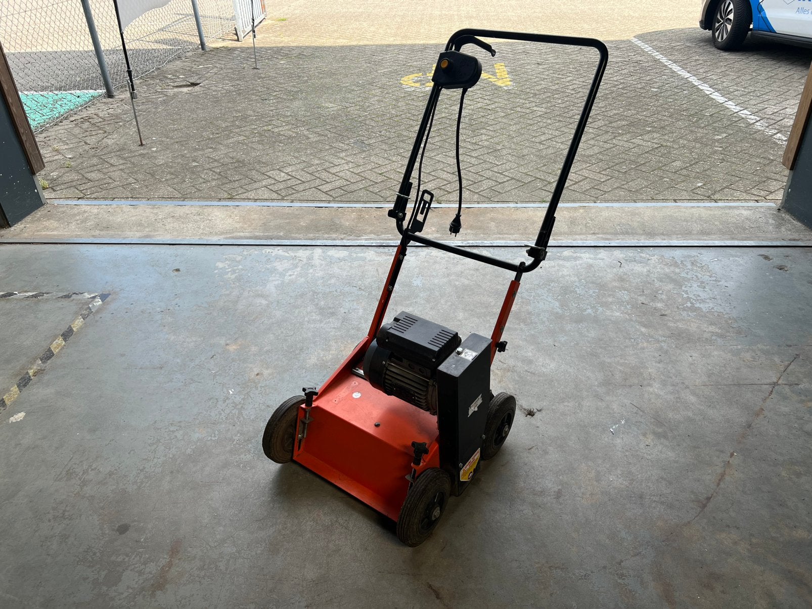 Eliet elektrische verticuteermachine, Ophalen of Verzenden, Zo goed als nieuw, Nvt, Nvt