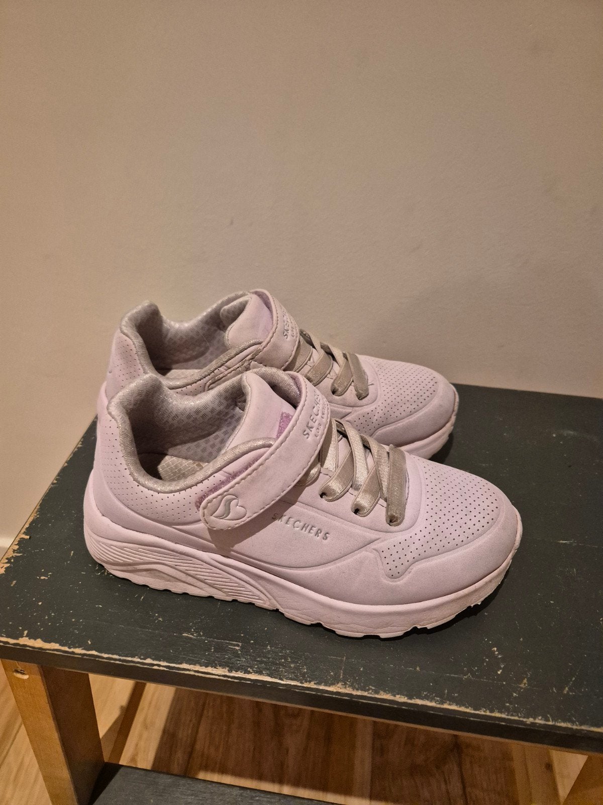 Sketchers meisje lila maat 31, Ophalen