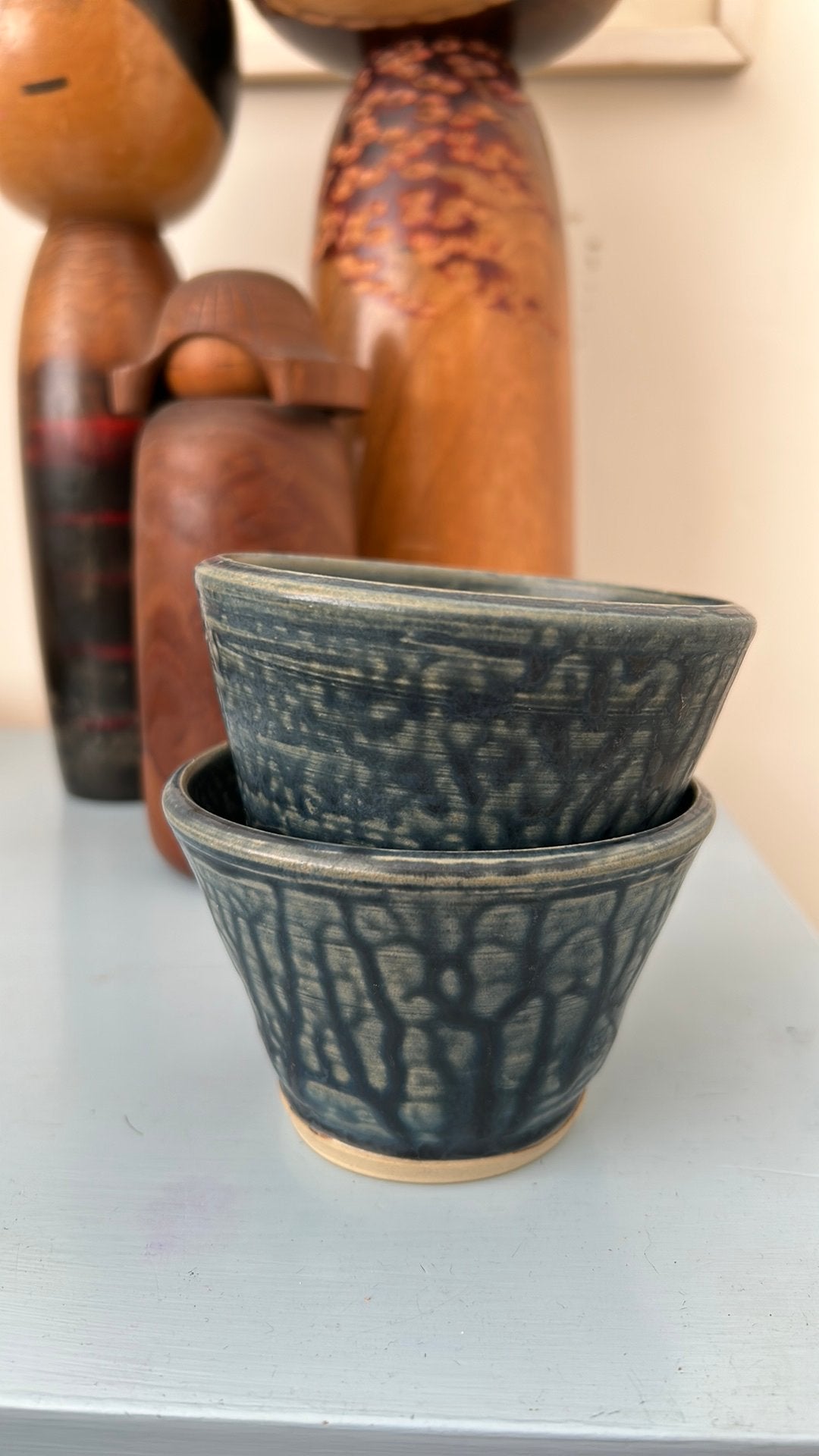 2 studio pottery keramiek kommetjes potjes blauw, Ophalen of Verzenden, Zo goed als nieuw