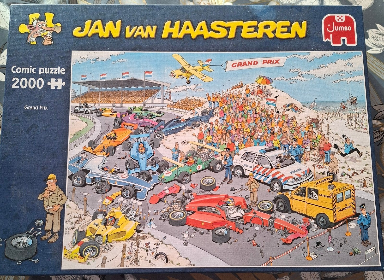 Jan van Haasteren Comic Puzzel Grand Prix 2000 stukjes, Ophalen of Verzenden, Meer dan 1500 stukjes, Nieuw, Legpuzzel