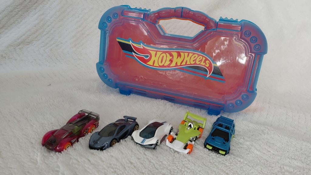 Hot Wheels auto's (5 stuks) met koffer, Ophalen of Verzenden, Gebruikt, Auto, Hot Wheels