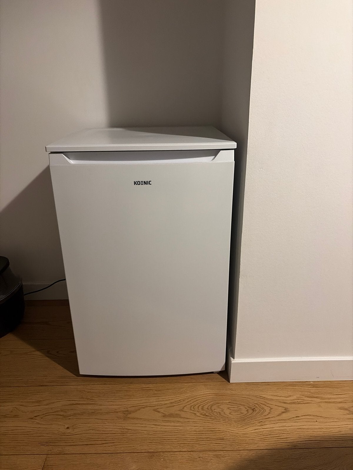 Koenic Vrieskast - Compact en Energiezuinig, Minder dan 60 cm, Zo goed als nieuw, Vrijstaand, Ophalen