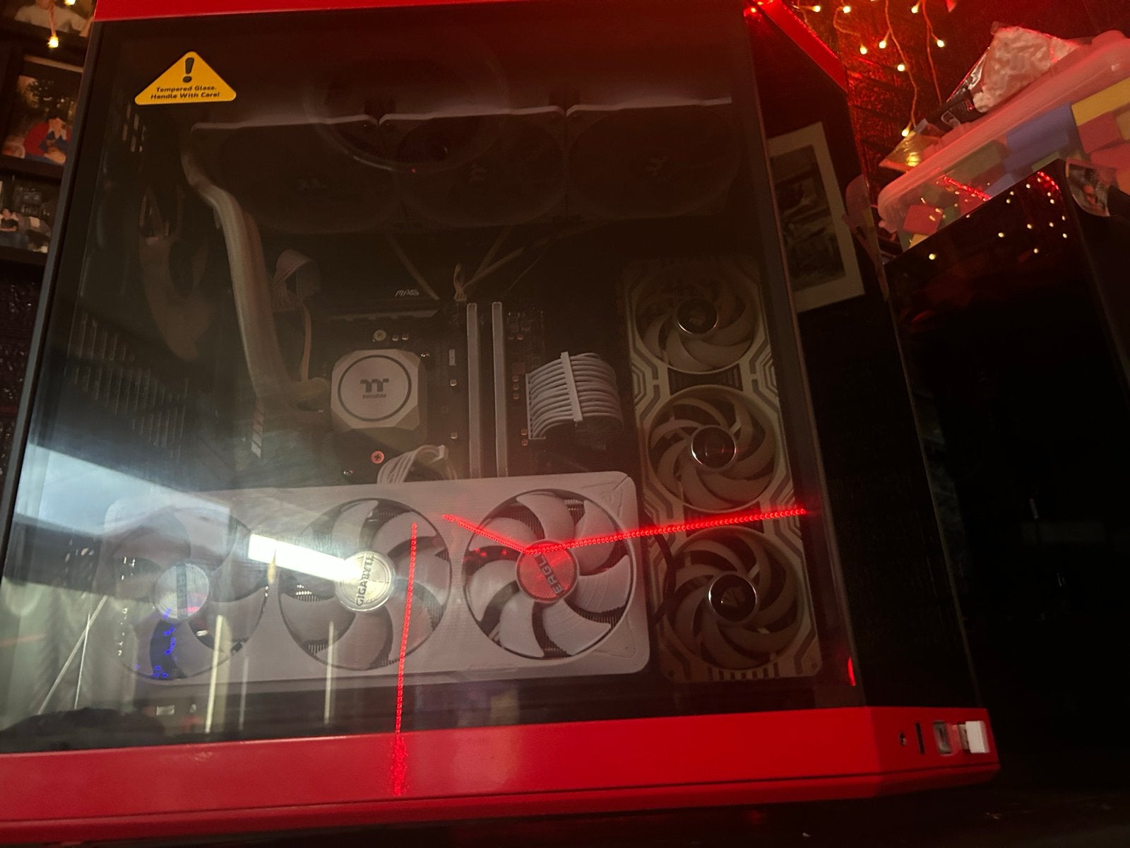 Gaming PC: Ryzen 5 5500, RTX 5070, 32GB RAM, Hyte Y70 touch, Computers en Software, Desktop Pc's, Ophalen, 32 GB, Nieuw, Gaming