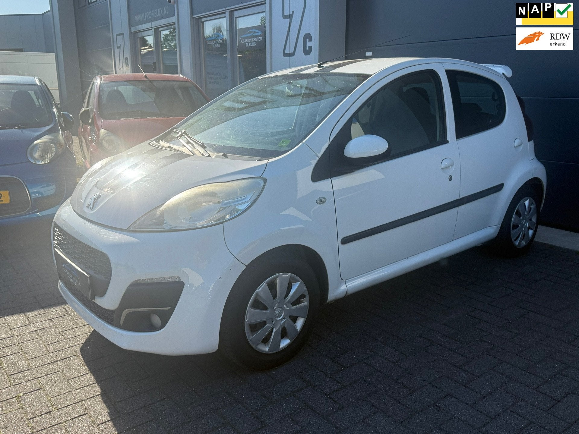Peugeot 107 1.0 AIRCO | ELEKTR PAKKET | NIEUWE APK | NAP |, Voorwielaandrijving, Euro 5, Gebruikt, 4 stoelen
