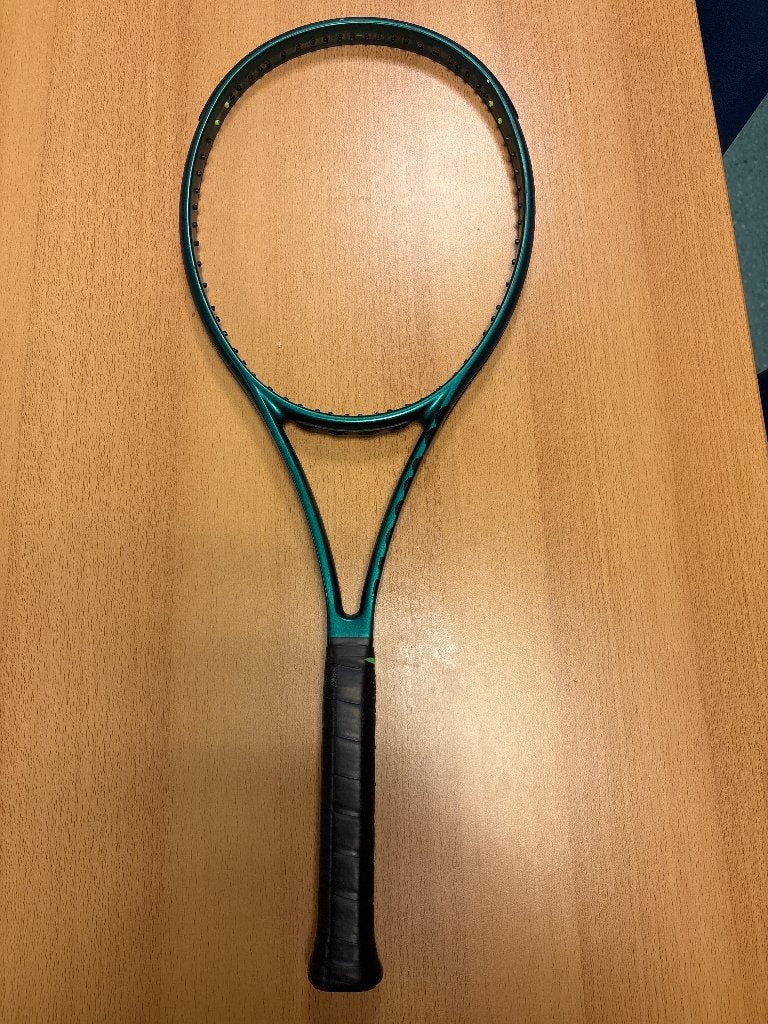 Wilson Blade 98 V9 18x16 gr1, Sport en Fitness, L1, Ophalen of Verzenden, Zo goed als nieuw, Wilson