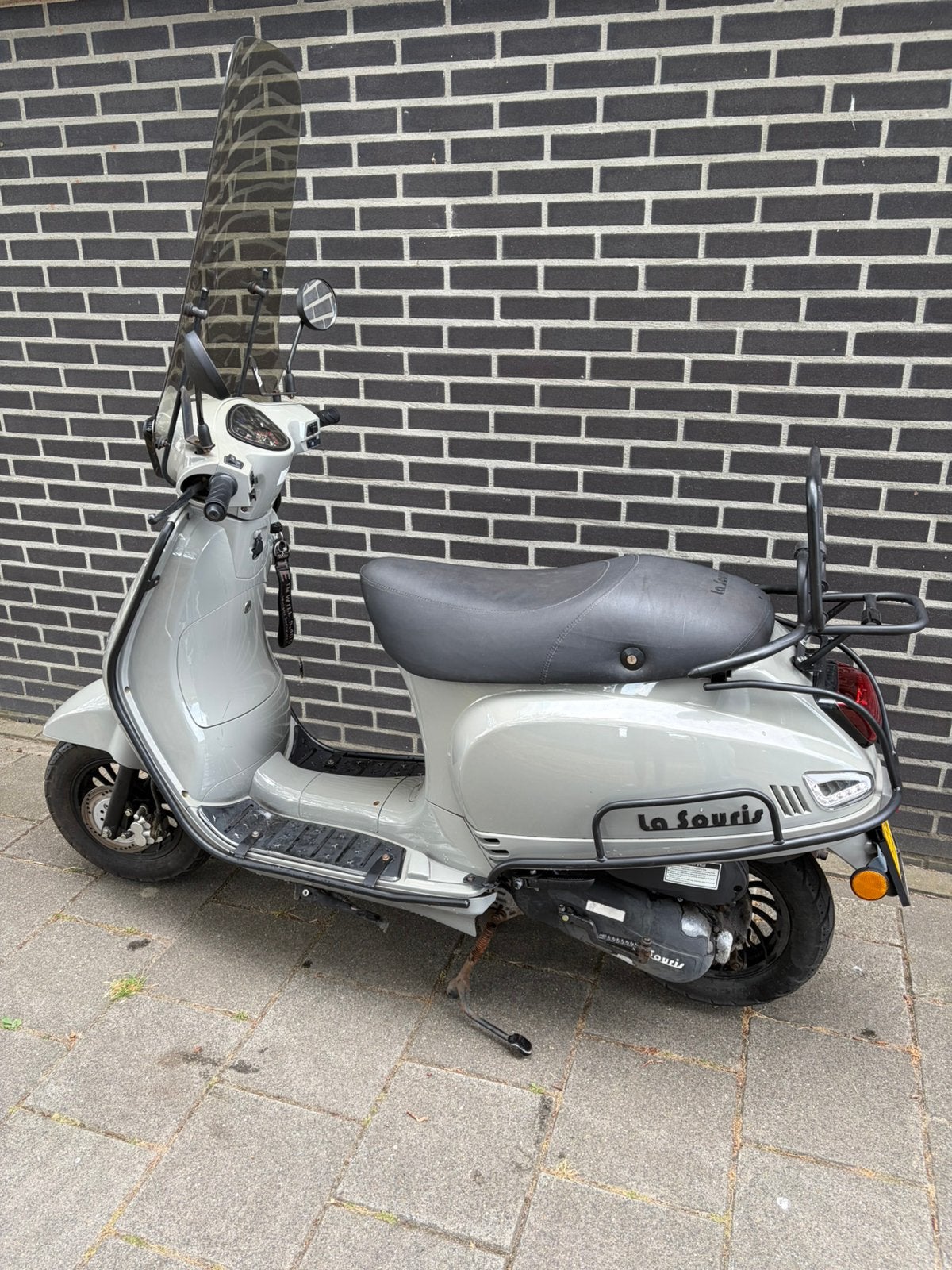 La Souris RS Grey Scooter, Fietsen en Brommers, Scooters | Overige merken, Ophalen of Verzenden, Zo goed als nieuw, Benzine