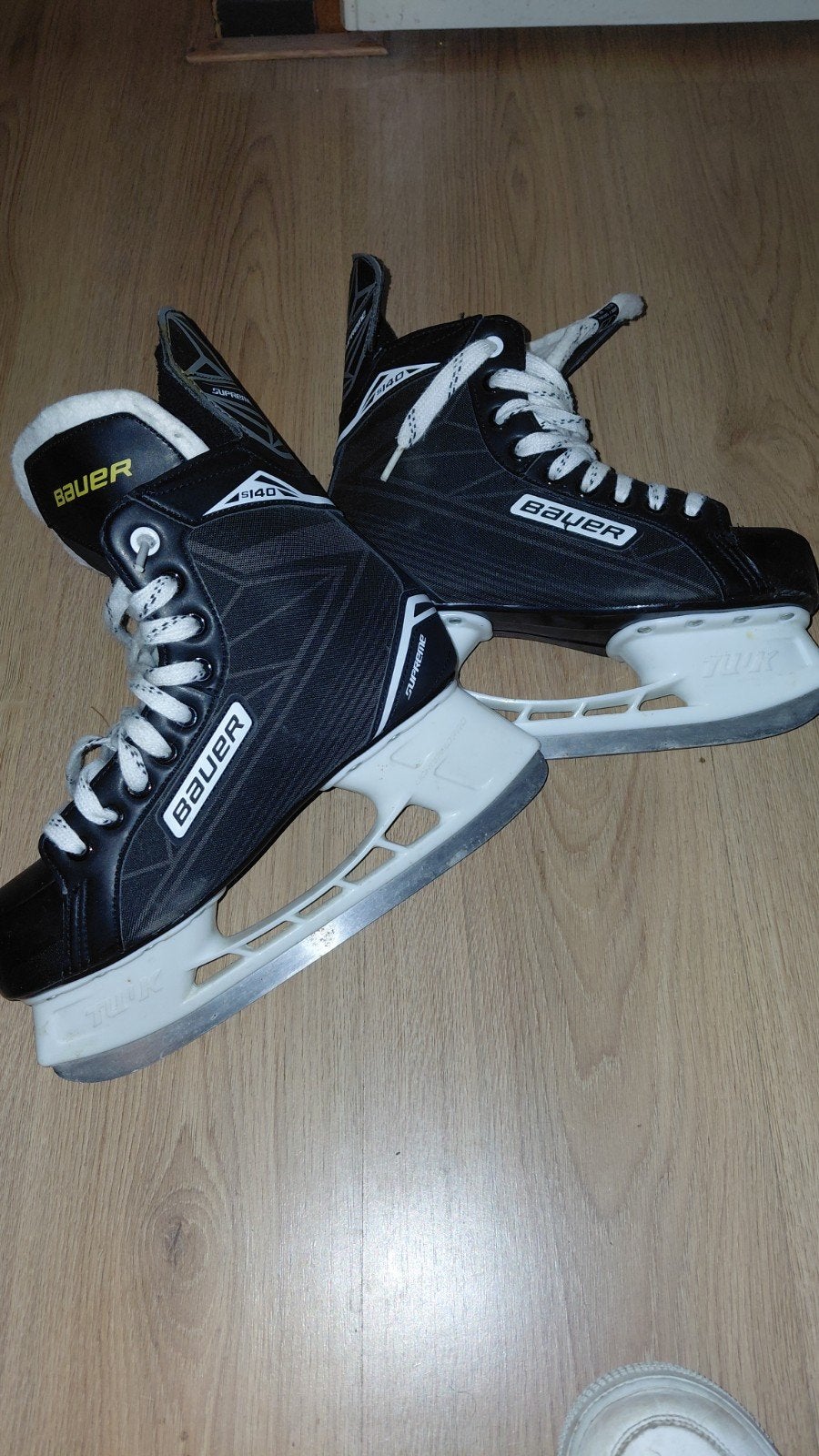Zo goed als nieuwe ijshockey schaatsen van topmerk, Ophalen of Verzenden
