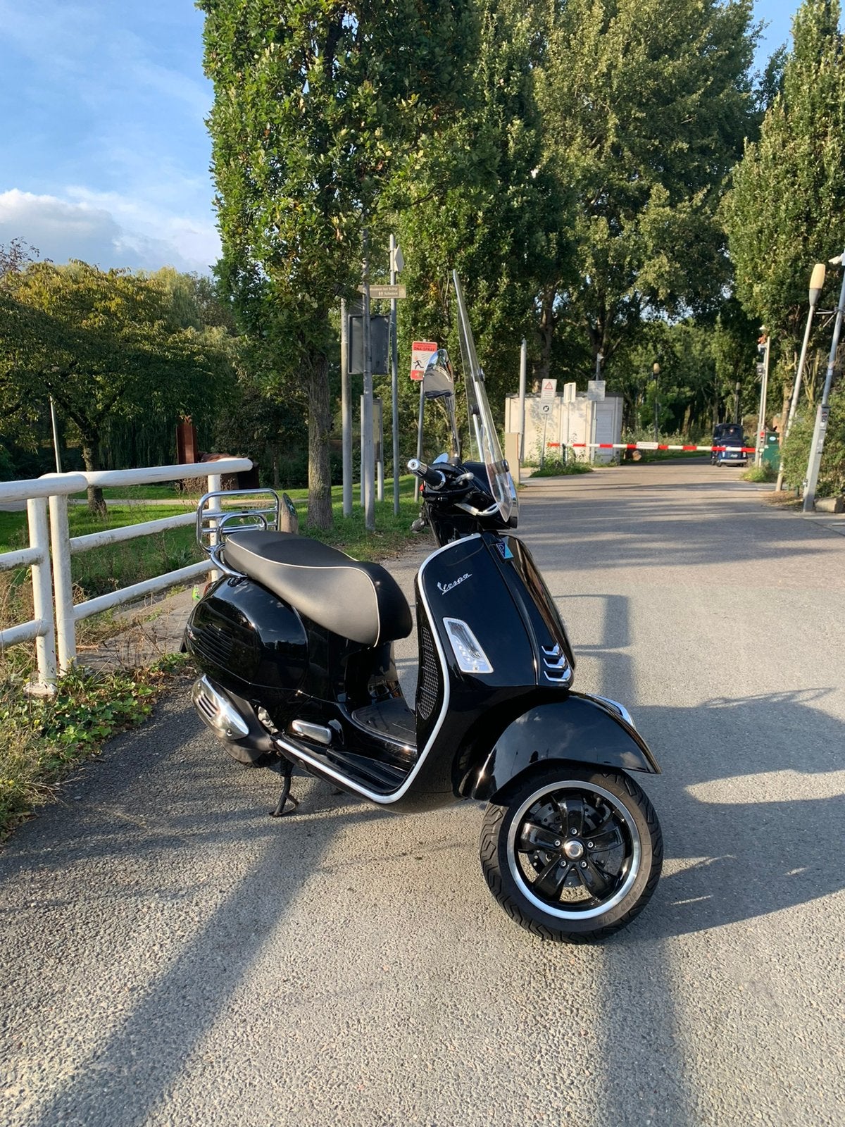 Vespa GTS 300 hpe Zeer netjes!, Particulier, Scooter