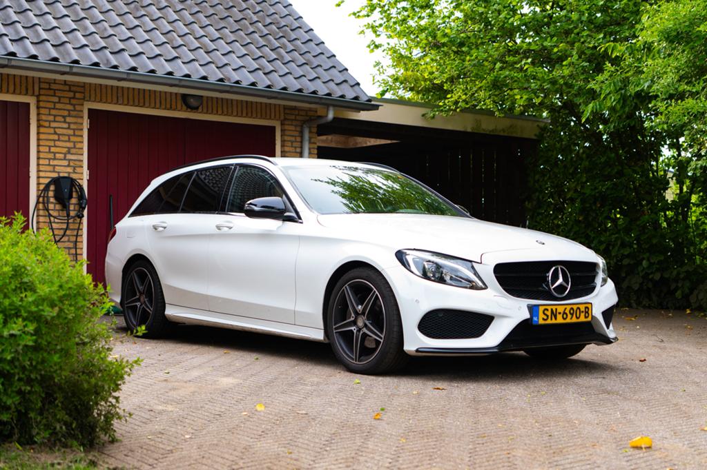 Mercedes-Benz C-Klasse 2.0 C200 Estate AUT 2017 Wit, Auto's, Automaat, Achterwielaandrijving, 1800 kg, Zwart