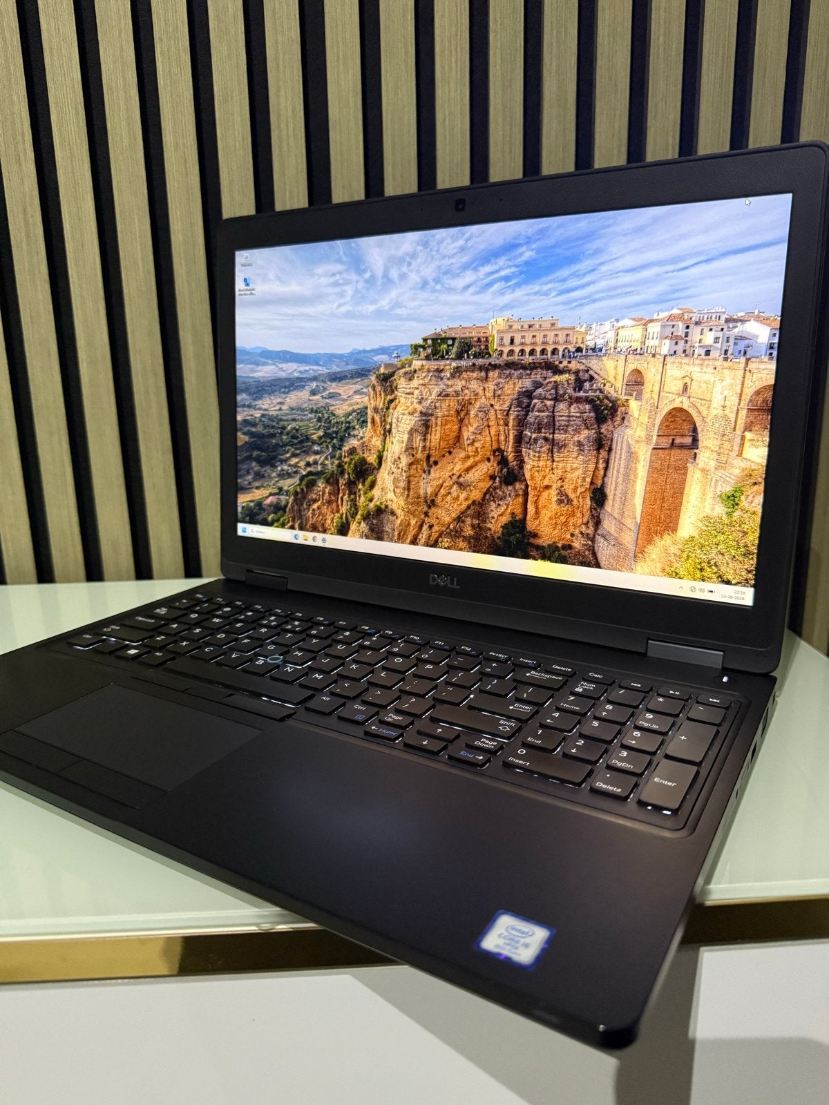 Dell Latitude 5590 i5-8350U 8GB RAM 256GB SSD, Gebruikt, Minder dan 2 Ghz, Ophalen of Verzenden, SSD