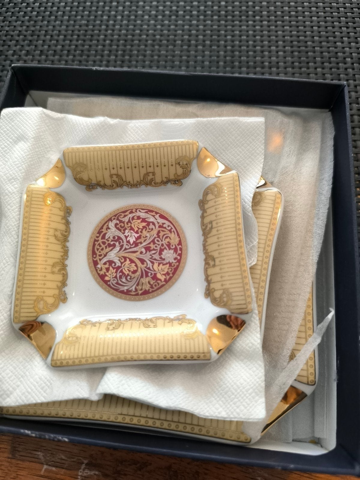 antiek Bernardo fine porcelain, Verzenden, Gebruikt, Decoratie
