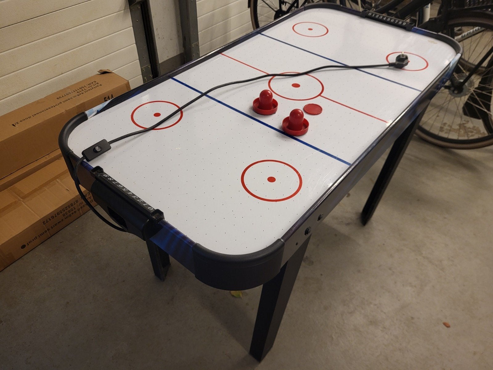 Eenvoudige Airhockeytafel - Gratis af te halen, Ophalen