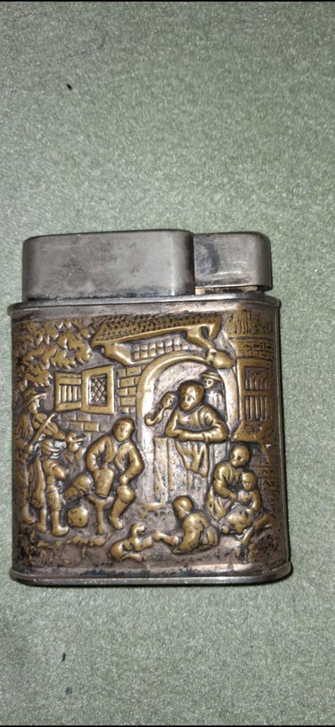 aansteker met een prachtig gedetailleerd reliëf, Verzamelen, Rookartikelen, Aanstekers en Luciferdoosjes, Ophalen of Verzenden