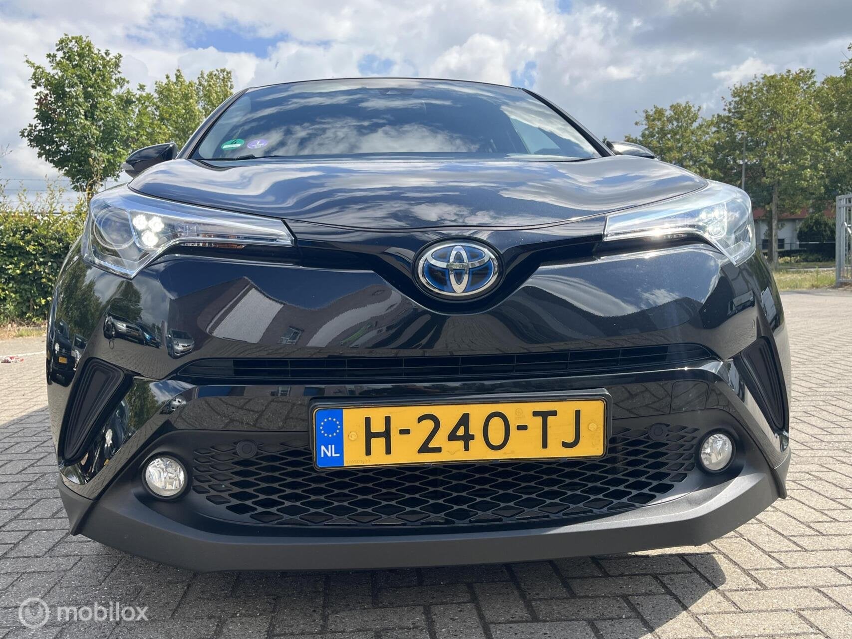 Toyota C-HR 1.8 Hybrid Executive BJ 2019, LED, Camera, NaviD, Dealer onderhouden, Euro 6, 4 cilinders, 26 km/l