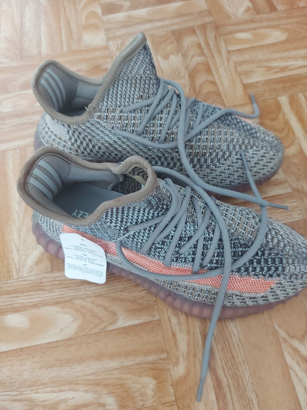 Nieuwe YEEZY maat 42, Ophalen of Verzenden, Nieuw, Overige typen, Overige merken