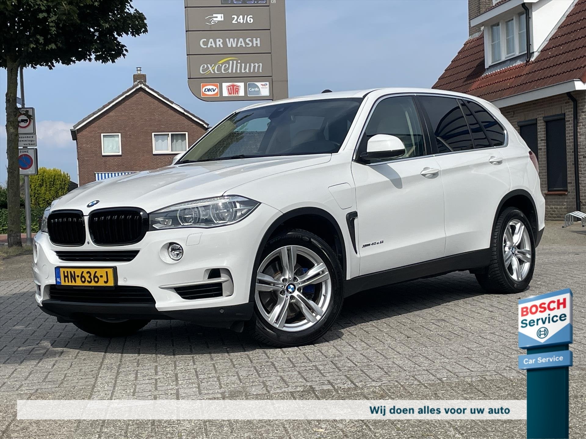 BMW X5 Xdrive40e High Executive / Org NL / Soft Close / Lede, Auto's, Gebruikt, 4 cilinders, Wit, Bedrijf