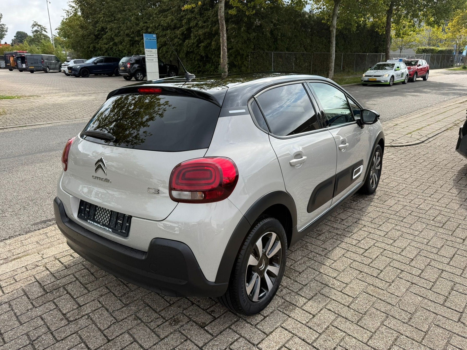 Citroen C3 1.2 PureTech Feel, Facelift, Navi Dealer auto, St, Voorwielaandrijving, 83 pk, Gebruikt, 1199 cc