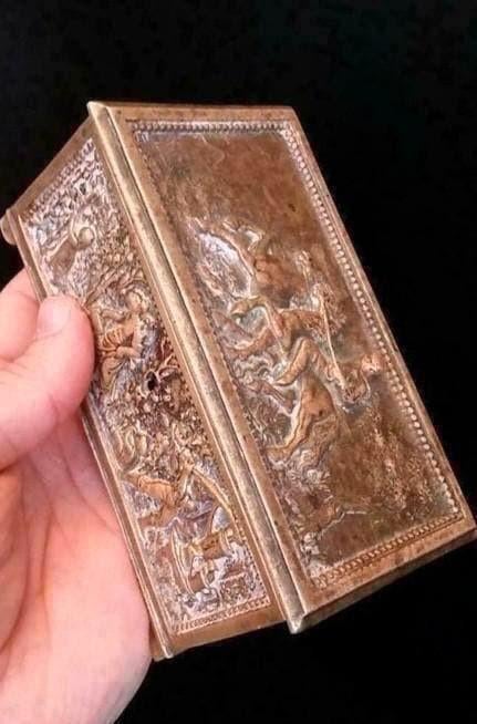 Antiek brons TRINKET JEWELRY BOX zonder sleutel, bronzen, Antiek en Kunst, Ophalen of Verzenden, Brons