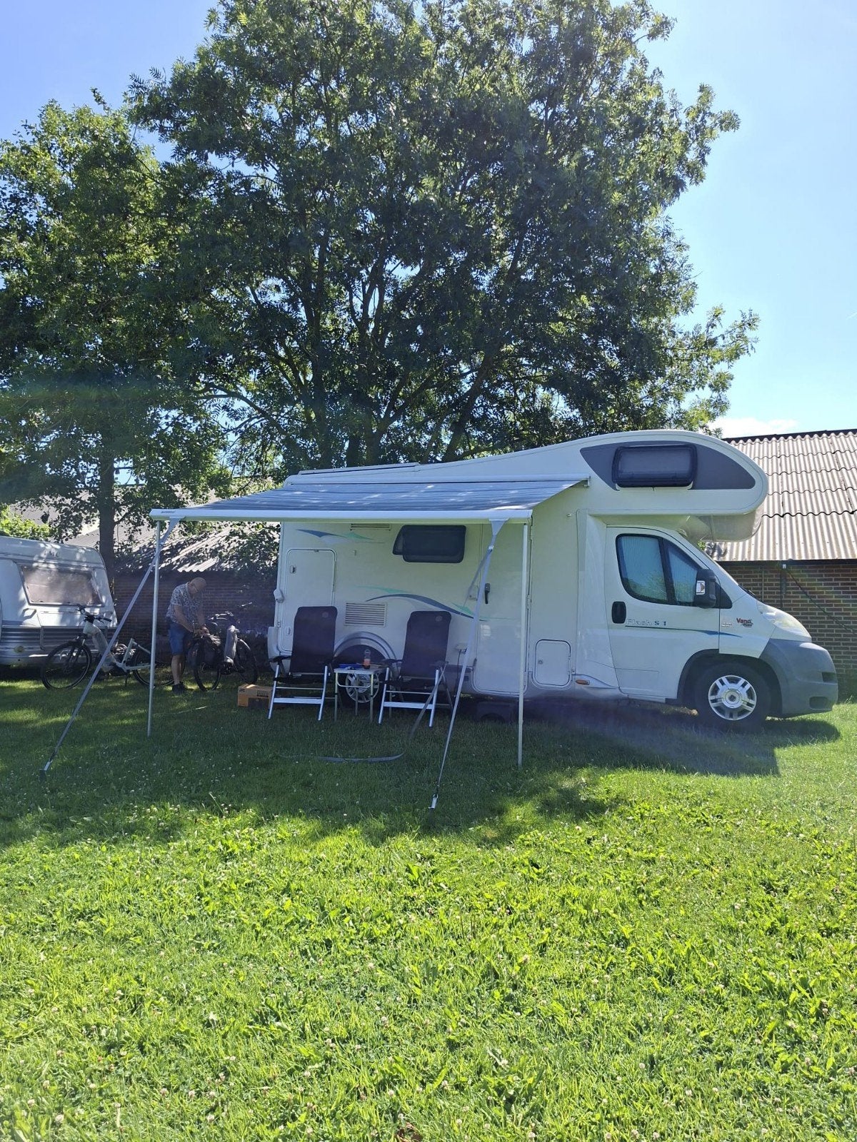 Chausson Flash 01 Camper - Compact en Compleet, Chausson, Particulier, 5 tot 6 meter, Half-integraal