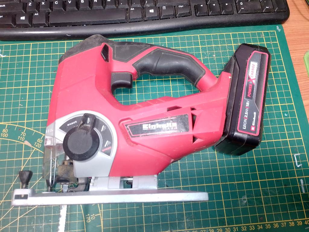 Einhell TE-JS 18 li decoupeerzaag, Gebruikt, Decoupeerzaag, Ophalen of Verzenden, 30 tot 70 mm