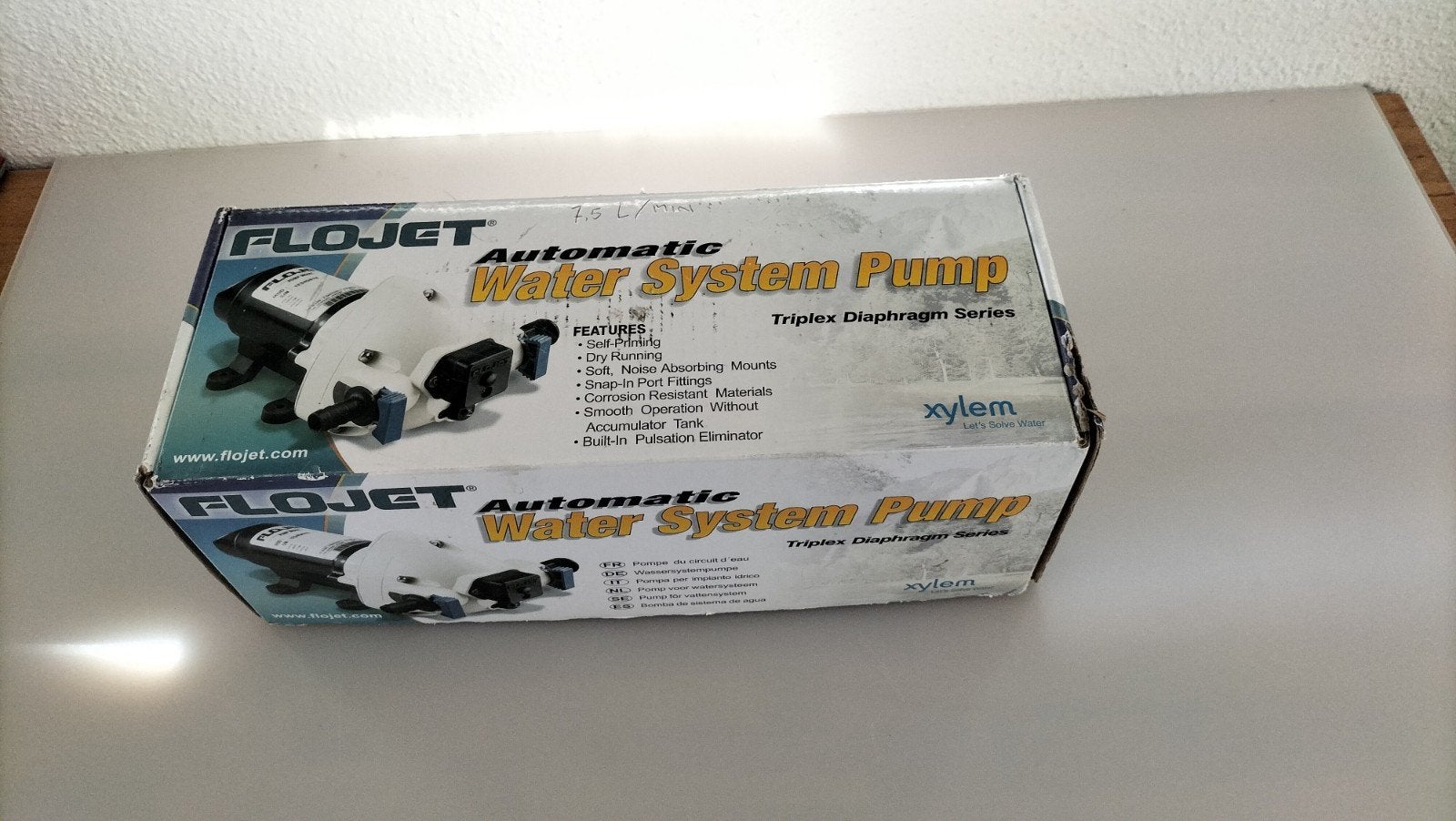 Flojet Waterpomp 7,5 L/min voor Boot/Camper, Ophalen of Verzenden, Nieuw
