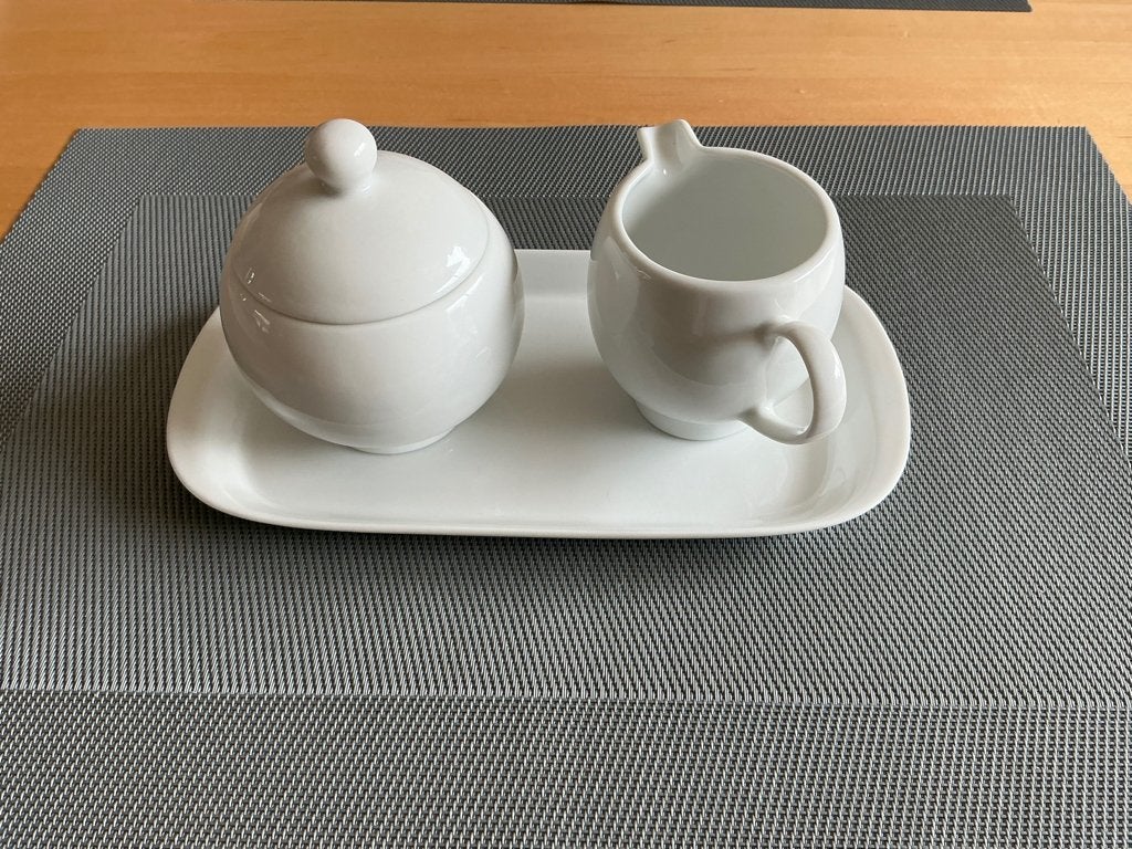Te koop aangeboden suiker en melk setje., Overige materialen, Overige typen, Ophalen of Verzenden, Zo goed als nieuw