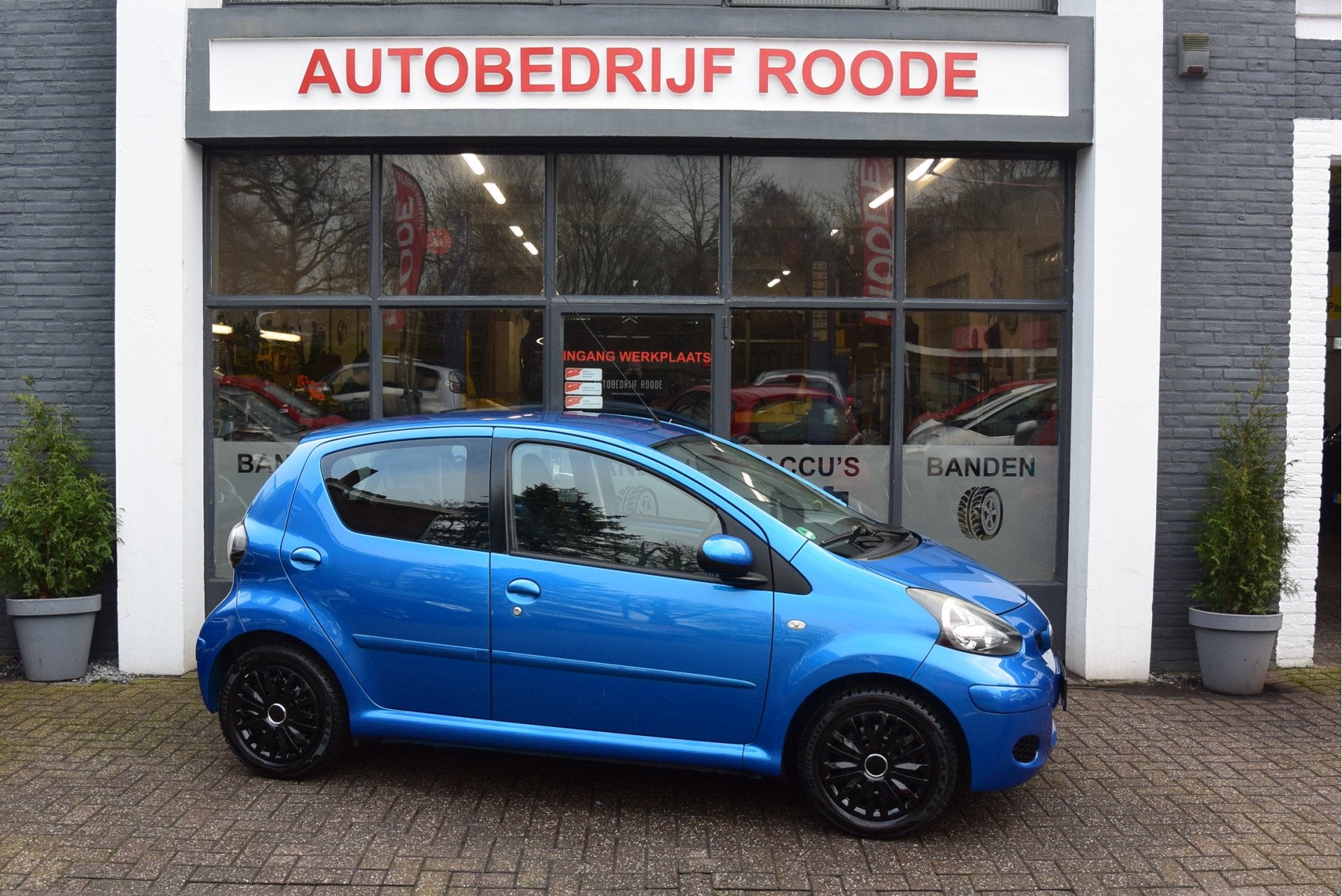 Toyota Aygo 1.0-12V 5-Drs Dynamic Blue AIRCO,APK !, Auto's, Toyota, Voorwielaandrijving, Gebruikt, 68 pk, Origineel Nederlands